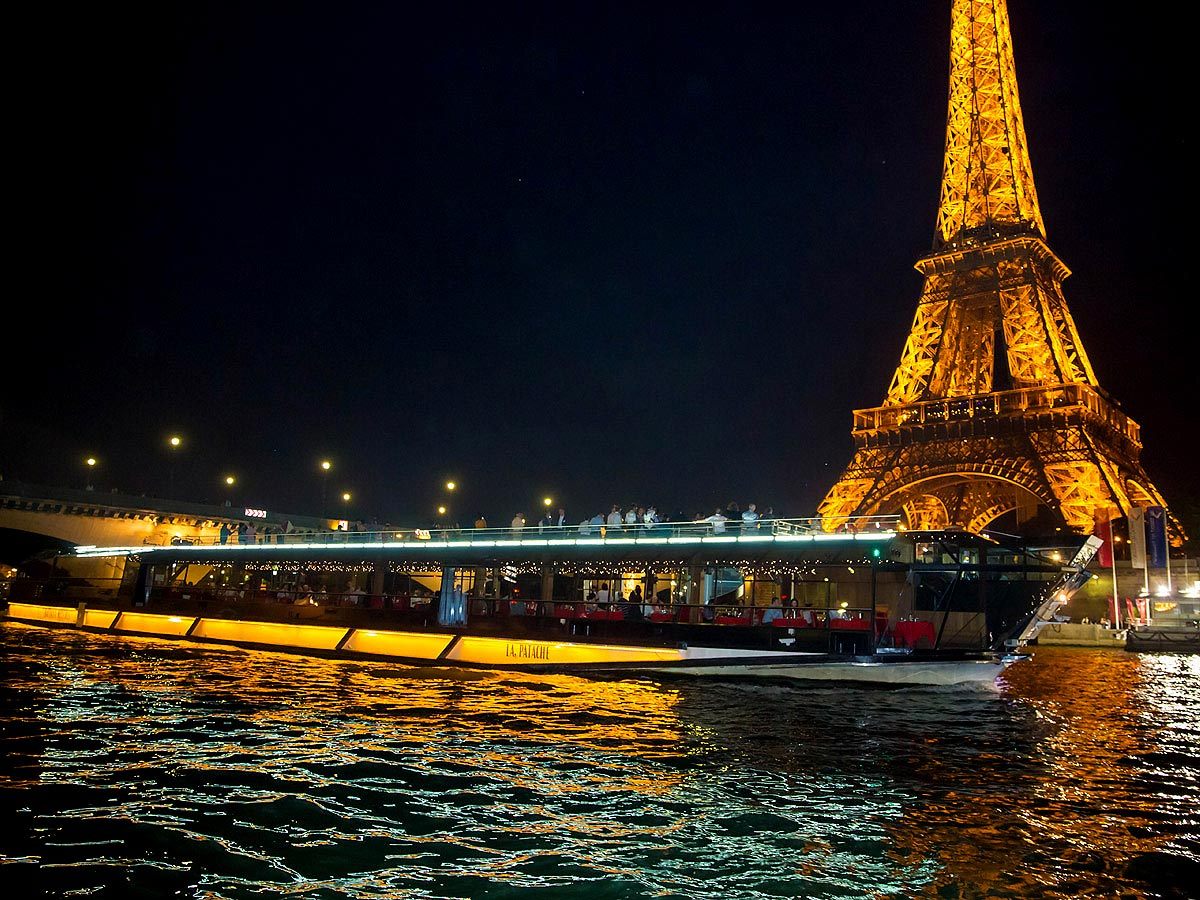 bateaux-mouches-2.jpg