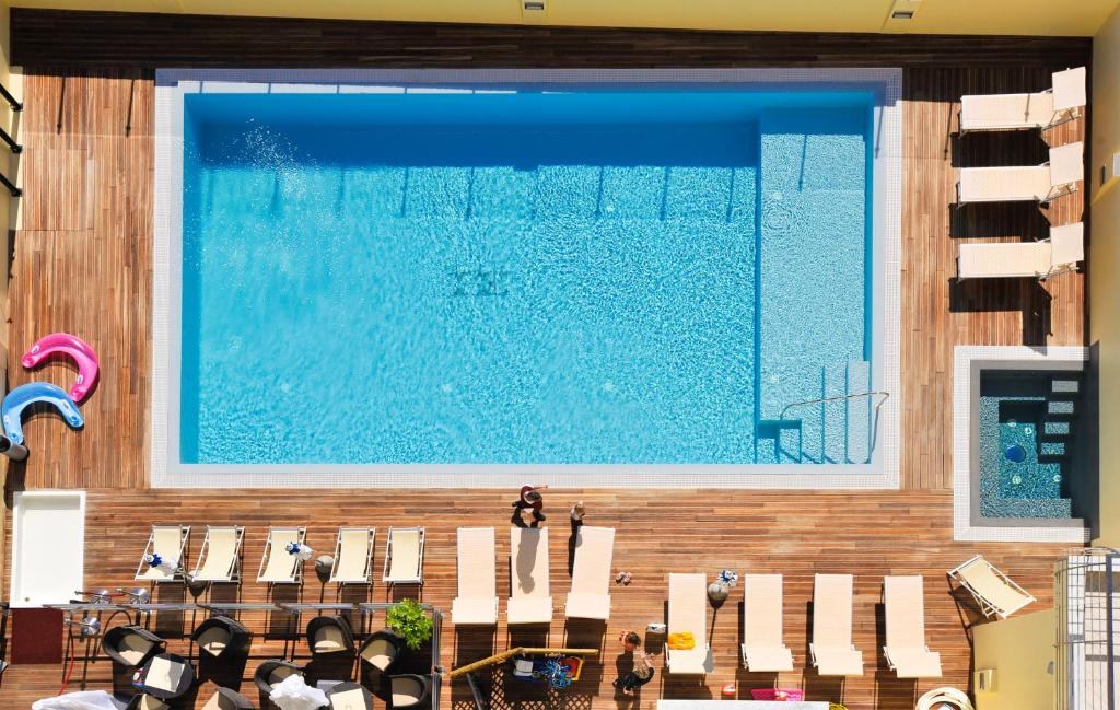 Stage de à natation à Loano -  Piscine de l'hébergement