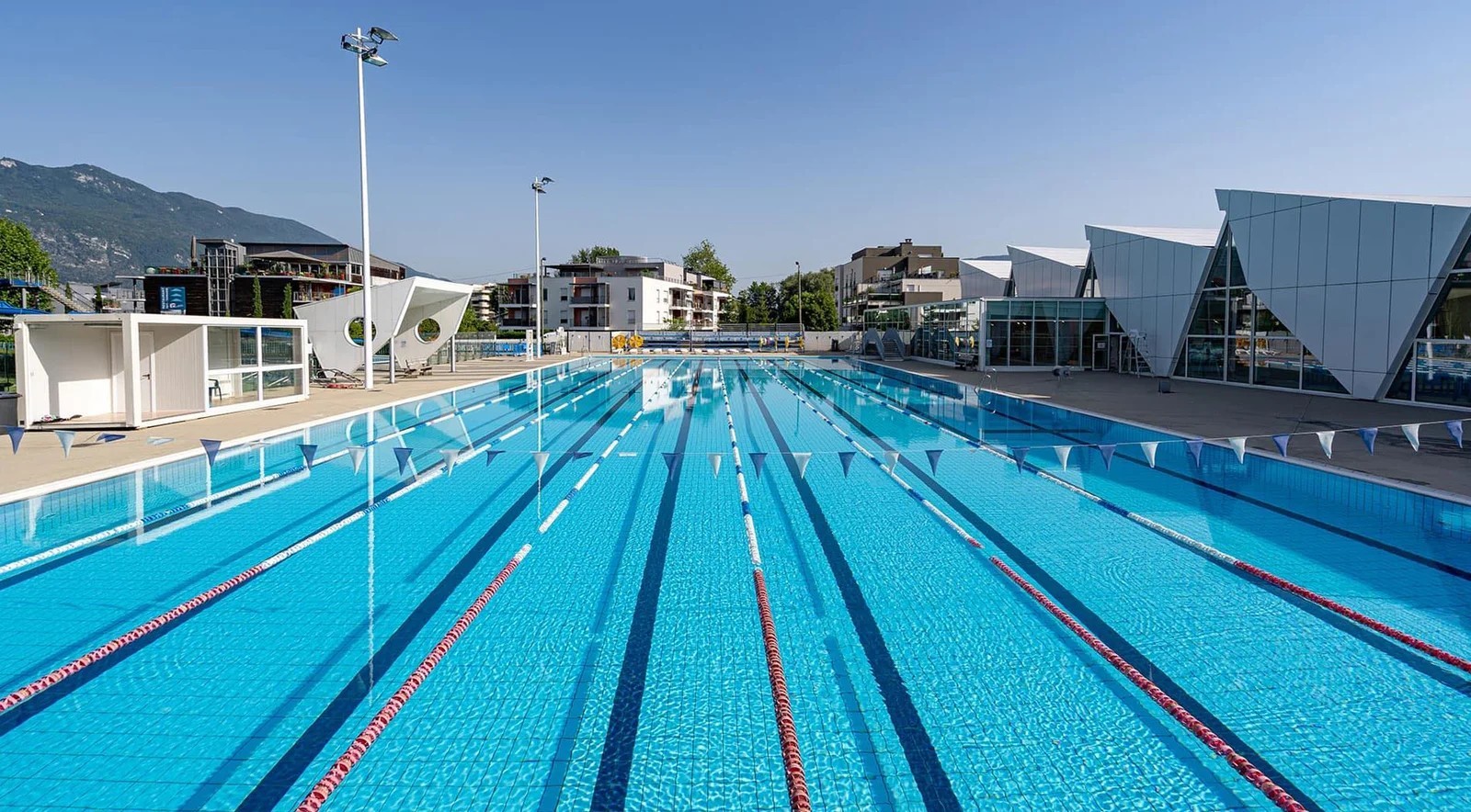 piscine stage natation aix les bains.jpg