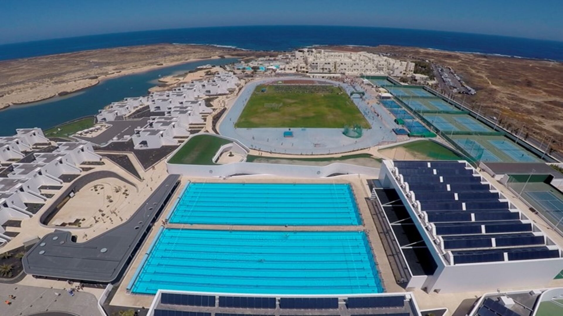 Stage de natation a Lanzarote - Piscine olympique découverte 50m 11.jpeg
