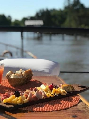 Private Navigation at El Tigre - with Lunch at Isla El Descanso