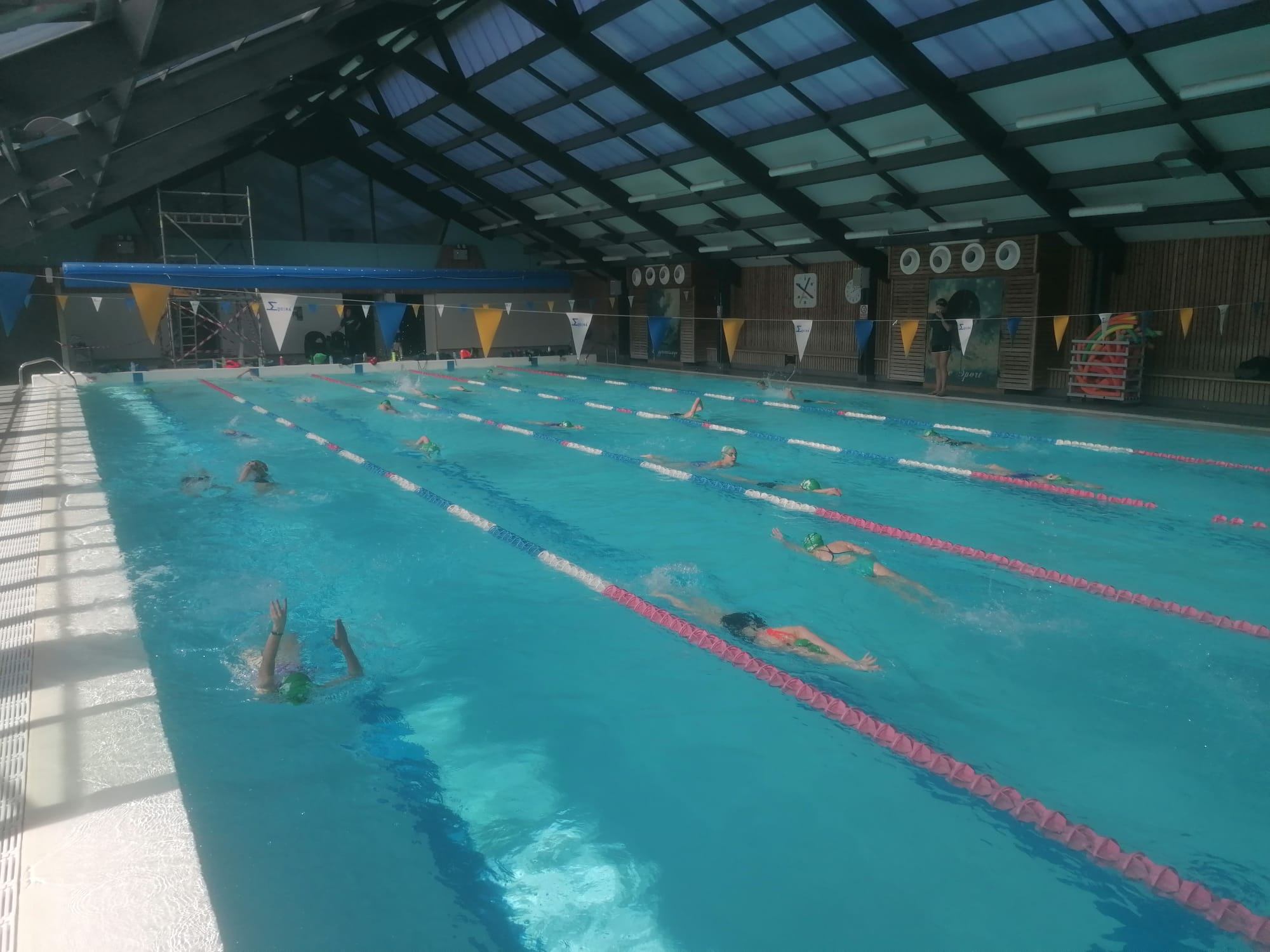 stage de natation argeles gazost piscine 2.jpeg