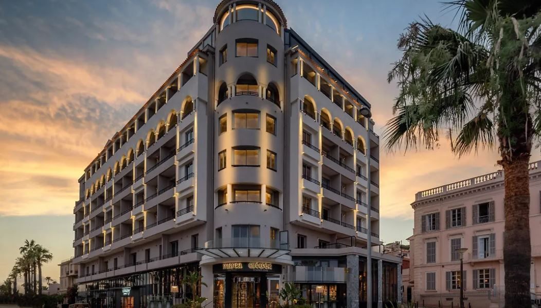 HILTON CANNES CANOPY
