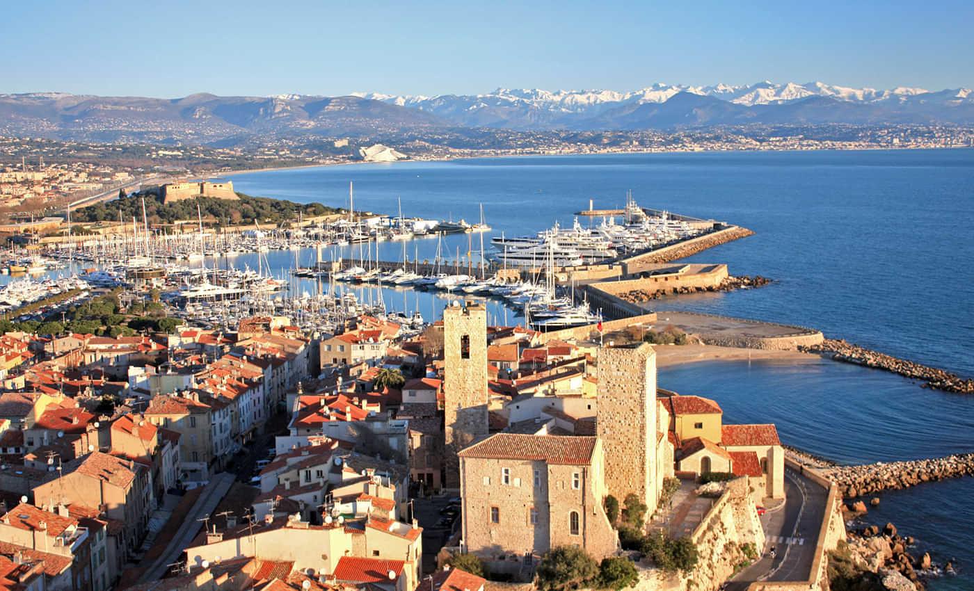 Une des plus belles villes de la côte d'Azur