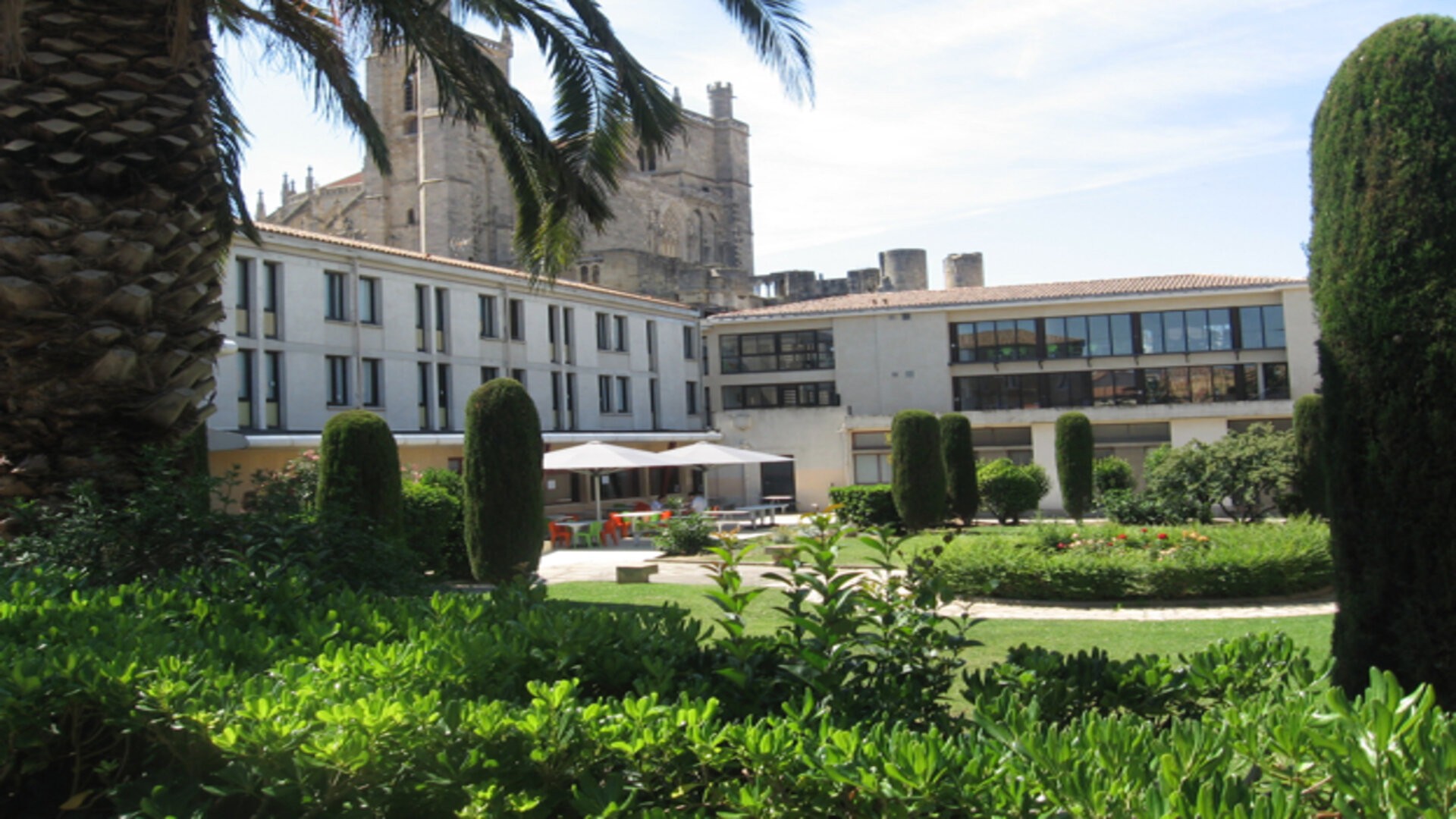 Stage de natation à Narbonne hébergement vue ext