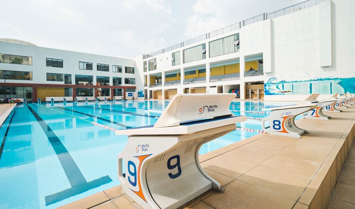 STAGE DE NATATION A BANGALORE EN INDE EN CENTRE SPORTIF