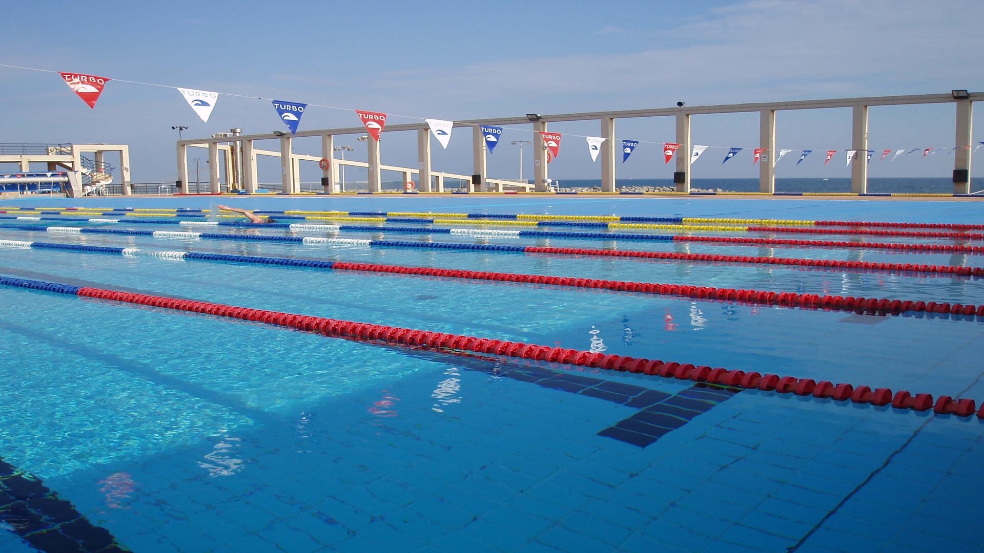 Stage de natation à Mataro en Espagne - Piscine Olympique extérieure 50 mètres 