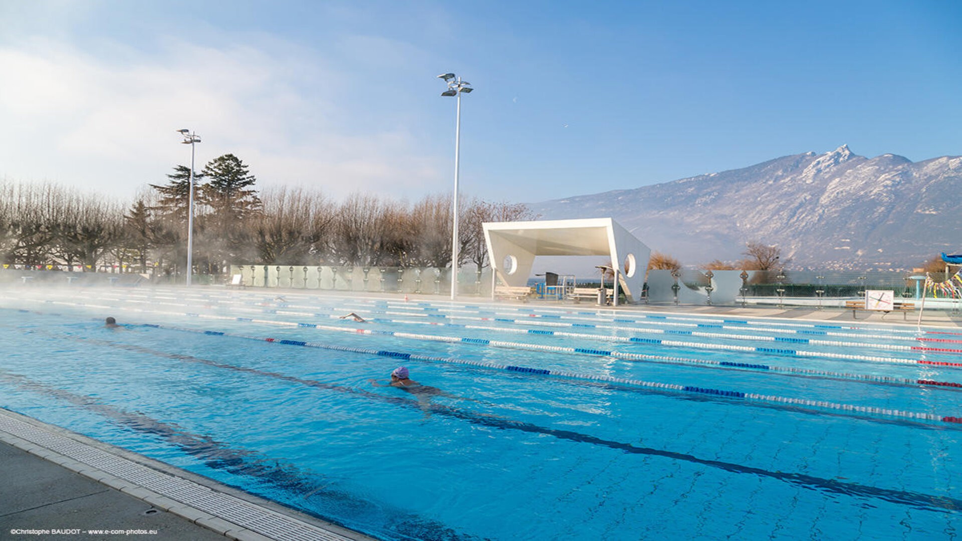 Stage de natation à Aix les Bains piscine 50m.jpg