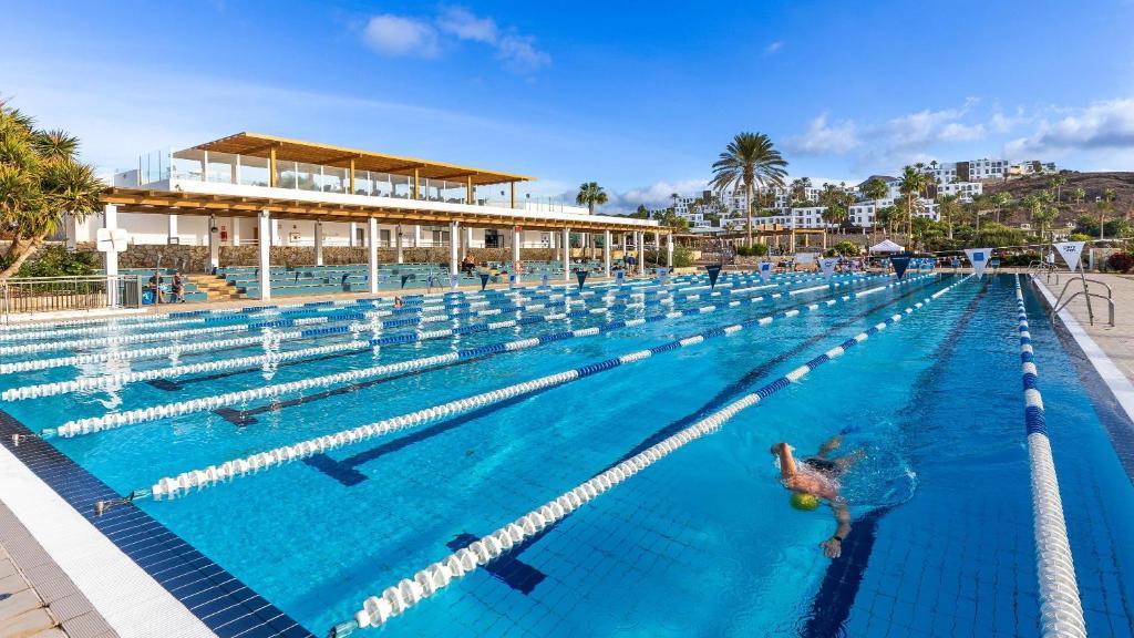 Stage de natation Sport'n go à Fuerteventura - Piscine Olympique 50m découverte
