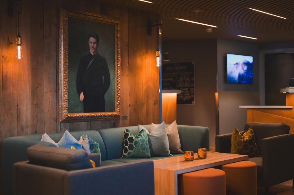 Svalbard Hotell Polfareren