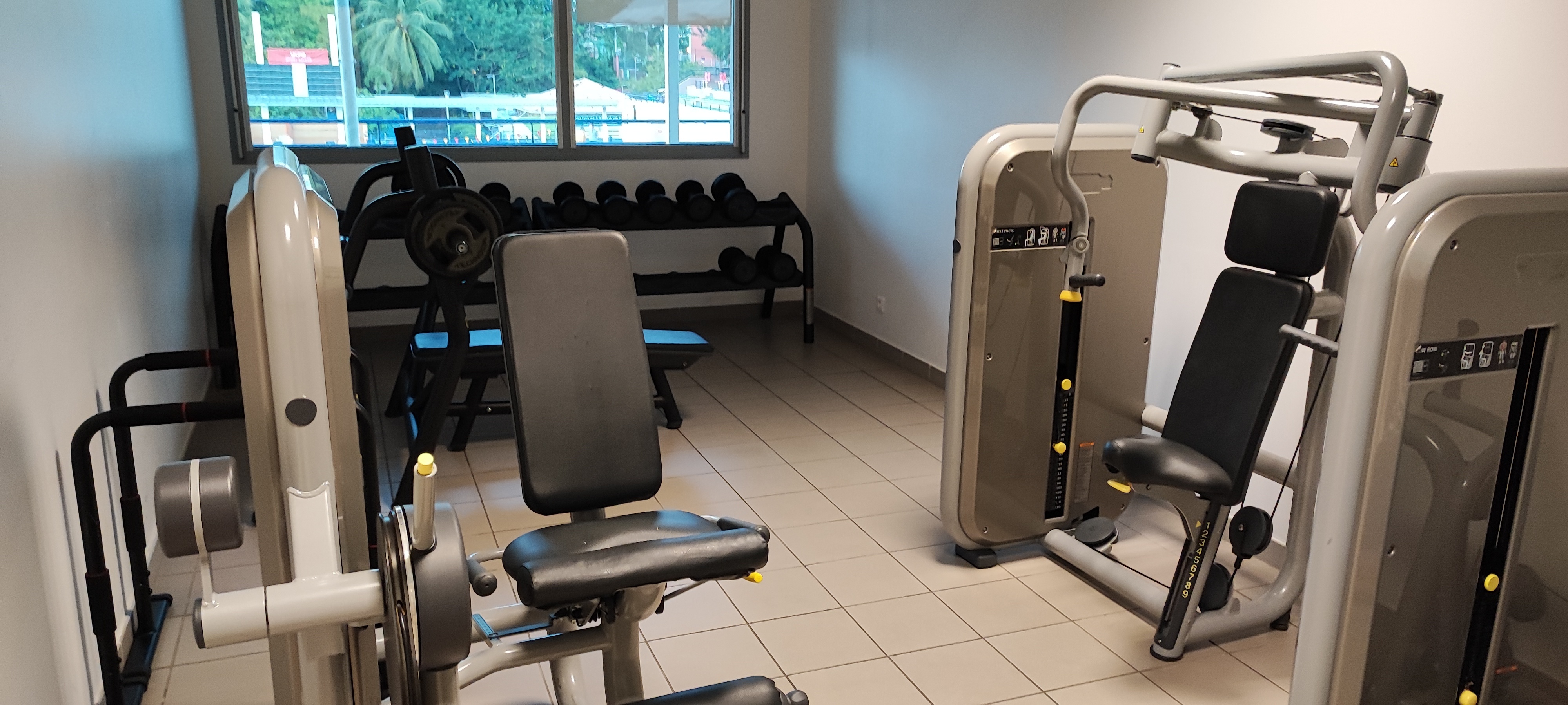 Stage de natation Sport'n Go à Le Lamentin en Martinique - Salle de musculation