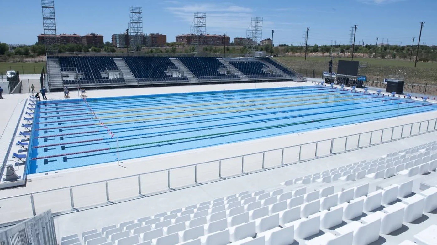 Stage de natation Sport'n go à Tarragone en Espagne - Piscine Olympique découverte 50m
